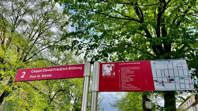 Caspar-David-Friedrich-Bildweg am Dom St. Nikolai © Gudrun Koch Bild