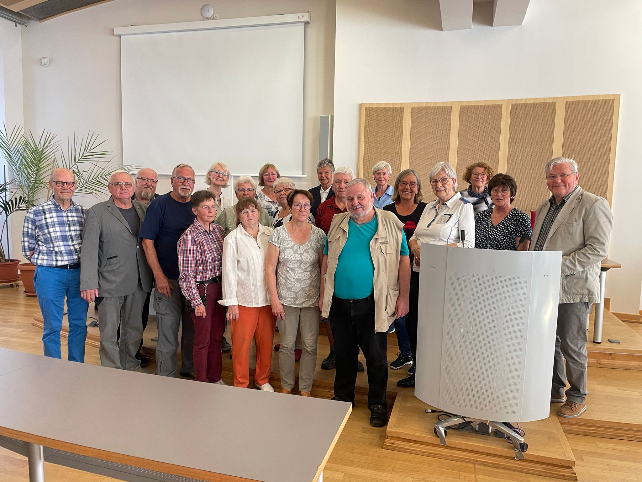 Seniorenbeirat Greifswald © Universitäts- und Hansestadt Greifswald Gruppenfoto neu gewählte Mitglieder des Seniorenbeirats