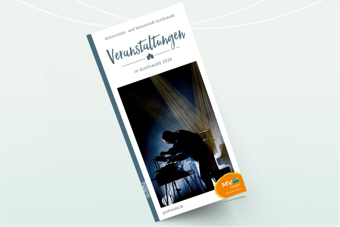 Flyer Veranstaltungen Greifswald 2026 Teaserbild © Wally Pruß Flyer Veranstaltungen Greifswald2026 Teaserbild