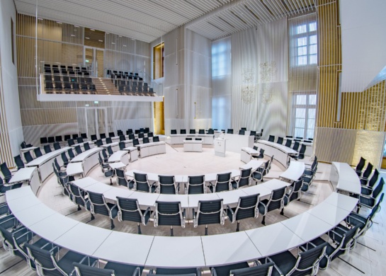 Plenarsaal im Schweriner Schloss © Landtag Mecklenburg-Vorpommern Plenarsaal im Schweriner Schloss