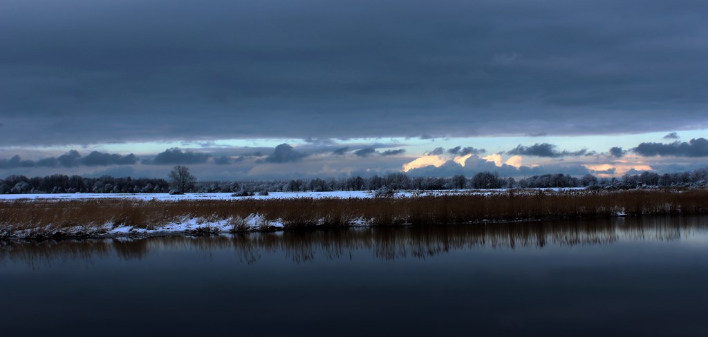 Jan Oster: Eine Winterromanze am Ryck, entdeckt in Höhe des Ostsseeviertels