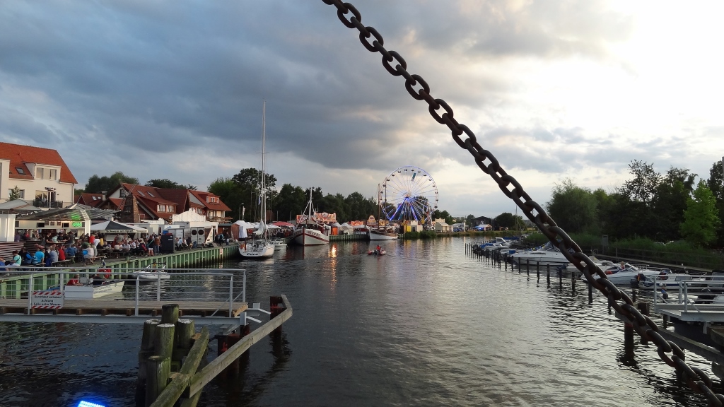 Manfred Bartmann: Fischerfest Gaffelrigg - Blick in Richtung Westen