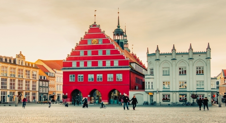 MarktplatzGreifswald2019WallyPrussAusschnitt