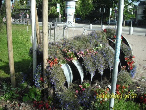zerstörte Blumenkaskade